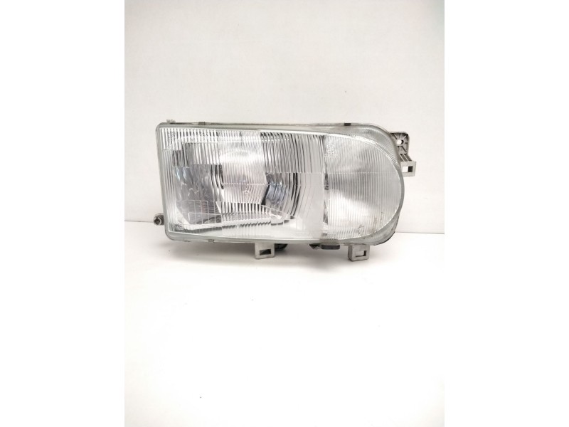 Recambio de faro derecho para nissan serena (c23) 2.0 d (kvjc23) referencia OEM IAM 260108C003 NISSAN 67725740