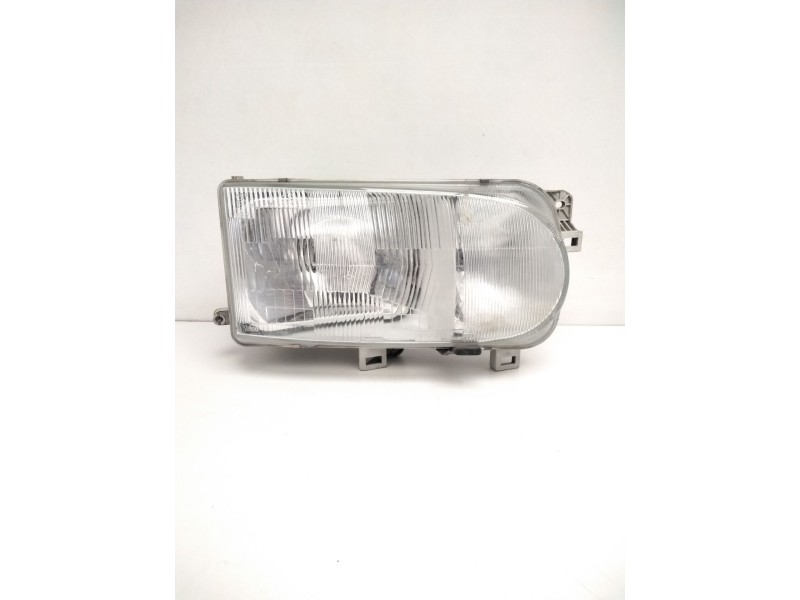 Recambio de faro derecho para nissan serena (c23) 2.0 d (kvjc23) referencia OEM IAM 260107C008 NISSAN 67735060