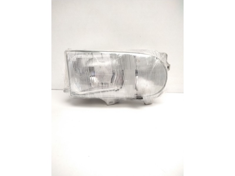 Recambio de faro derecho para nissan serena (c23) 2.0 d (kvjc23) referencia OEM IAM 260107C008 NISSAN 67735060