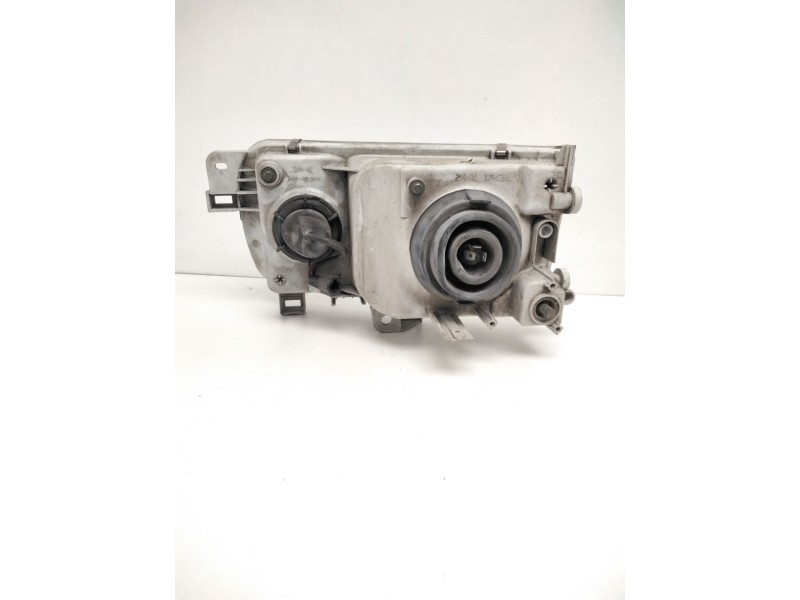 Recambio de faro derecho para nissan serena (c23) 2.0 d (kvjc23) referencia OEM IAM 260109C108 NISSAN 67626060