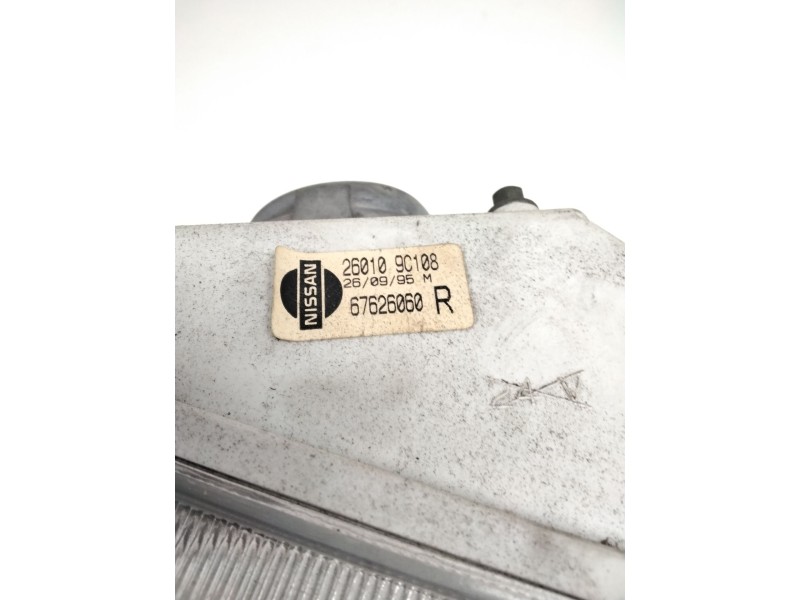 Recambio de faro derecho para nissan serena (c23) 2.0 d (kvjc23) referencia OEM IAM 260109C108 NISSAN 67626060