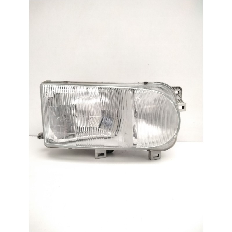 Recambio de faro derecho para nissan serena (c23) 2.0 d (kvjc23) referencia OEM IAM 260609C108 NISSAN 67626060 Recambio de faro derecho para nissan serena (c23) 2.0 d (kvjc23) referencia OEM IAM 260609C108 NISSAN 67626060