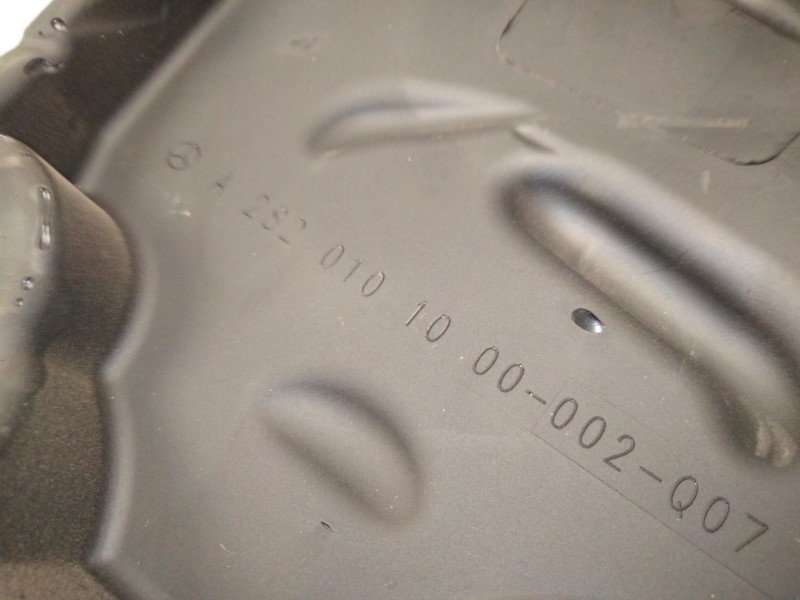 Recambio de tapa motor para mercedes-benz gla (h247) gla 200 (247.787) referencia OEM IAM A2820101000  