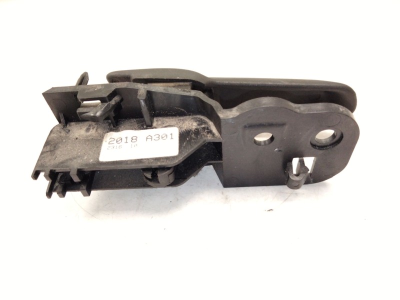 Recambio de maneta interior delantera derecha para iveco daily vi furgoneta 33s11, 35s11, 35c11 referencia OEM IAM 5801834162  