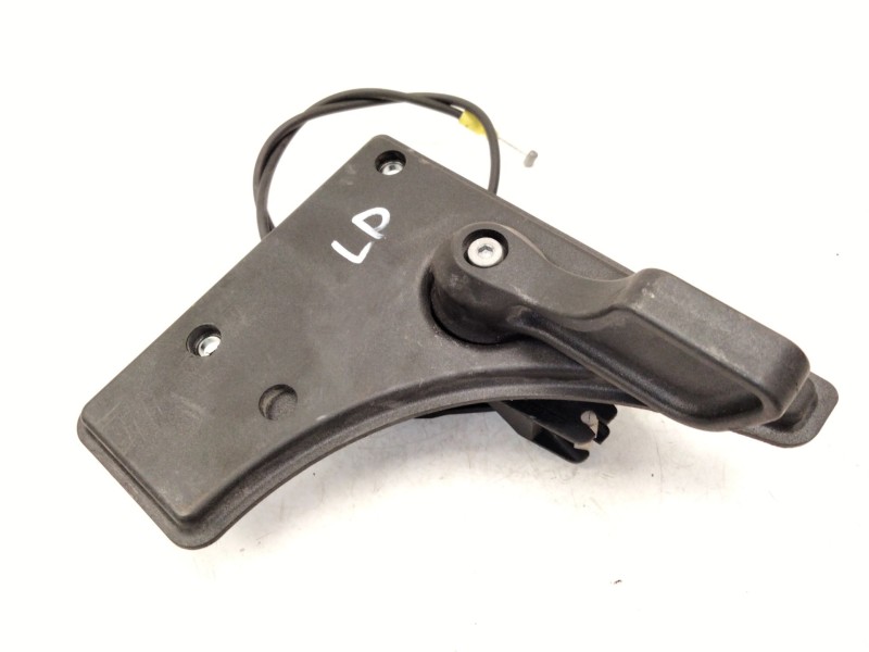 Recambio de maneta interior lateral derecha para iveco daily vi furgoneta 33s11, 35s11, 35c11 referencia OEM IAM   