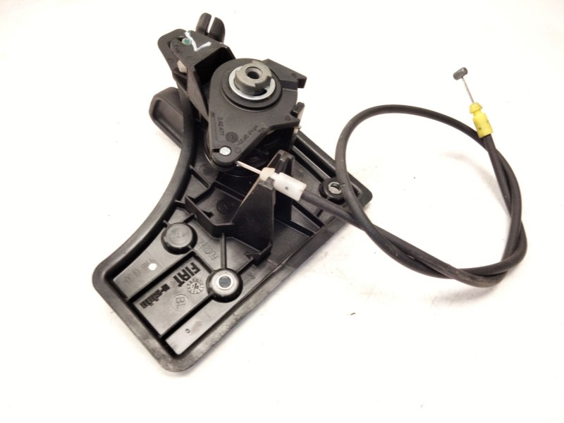 Recambio de maneta interior lateral derecha para iveco daily vi furgoneta 33s11, 35s11, 35c11 referencia OEM IAM   