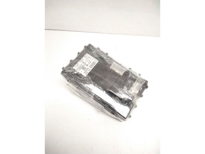 Recambio de centralita para renault koleos expression referencia OEM IAM S122736038B1 284B11681R S122736006