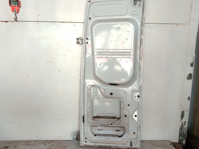 Recambio de puerta trasera derecha carga para iveco daily vi furgoneta 33s11, 35s11, 35c11 referencia OEM IAM   
