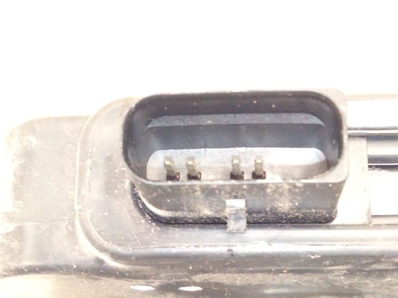 Recambio de cerradura puerta trasera derecha para iveco daily vi furgoneta 33s11, 35s11, 35c11 referencia OEM IAM 5801556828  