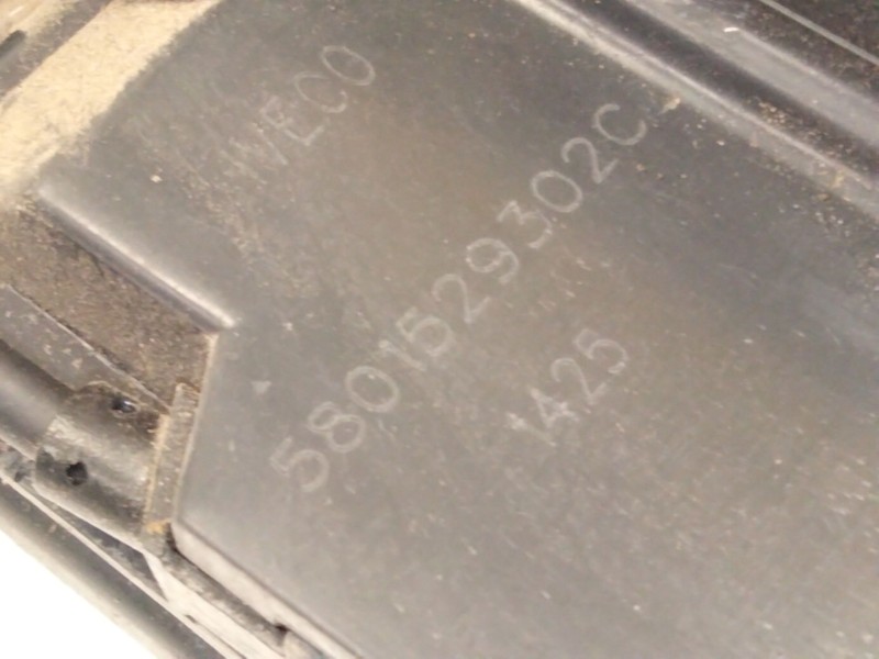 Recambio de cerradura puerta delantera derecha para iveco daily vi furgoneta 33s11, 35s11, 35c11 referencia OEM IAM 5801529302  