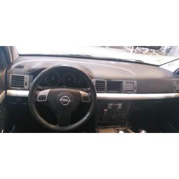 opel vectra c berlina del año 2005