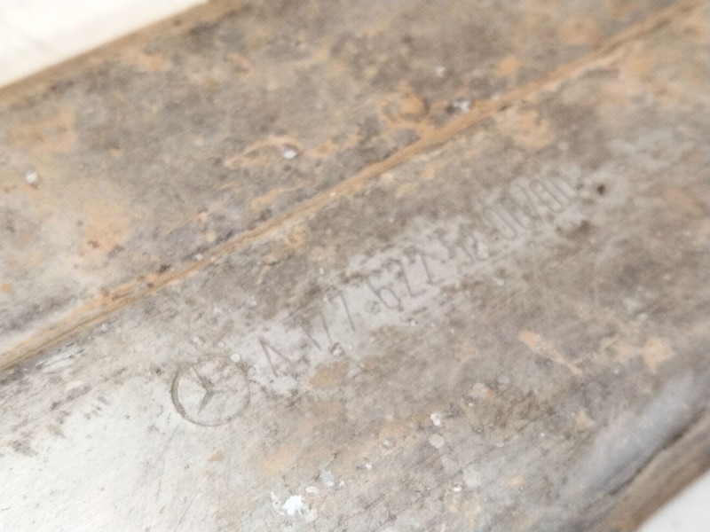 Recambio de soporte subchasis izquierdo para mercedes-benz gla (h247) gla 200 (247.787) referencia OEM IAM A1776225100  