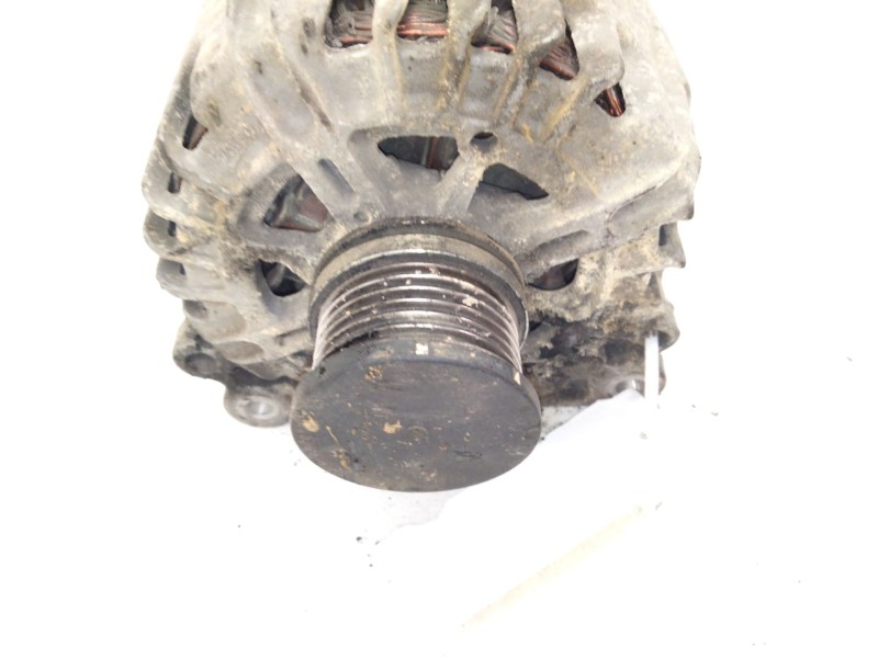 Recambio de alternador para volkswagen california t5 camper (7ec, 7ef, 7eg, 7hf, 7hc) 2.0 tdi referencia OEM IAM 03L903024L  