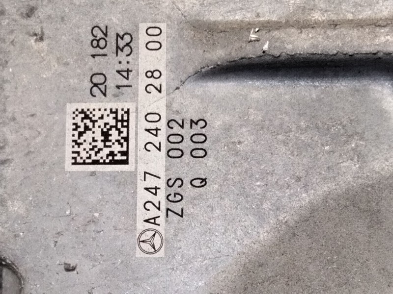 Recambio de soporte motor derecho superior para mercedes-benz gla (h247) gla 200 (247.787) referencia OEM IAM A2472402800  