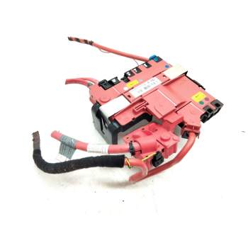 Recambio de caja fusibles para bmw 5 (f10) 520 d xdrive referencia OEM IAM 924049006  