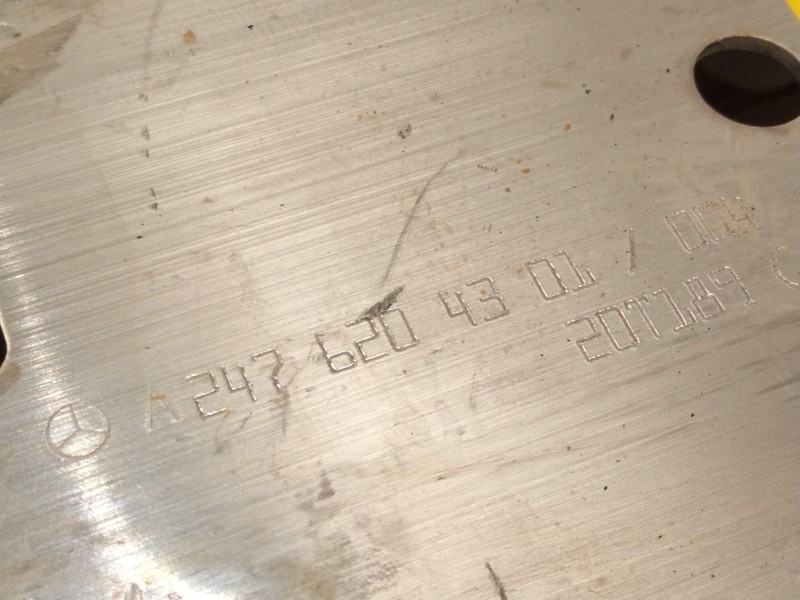 Recambio de puntera chasis delantera derecha para mercedes-benz gla (h247) gla 200 (247.787) referencia OEM IAM A2476204301  