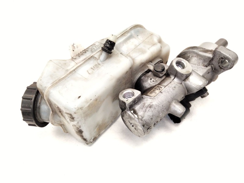 Recambio de bomba freno para volkswagen california t5 camper (7ec, 7ef, 7eg, 7hf, 7hc) 2.0 tdi referencia OEM IAM 7E0611303  