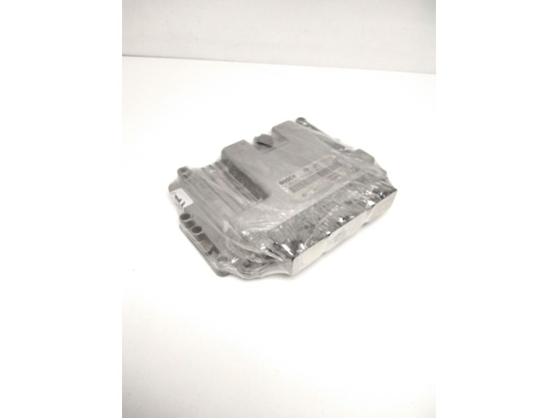Recambio de centralita motor uce para renault megane ii familiar 1.9 dci diesel referencia OEM IAM 0281011776 8200391966 8200386