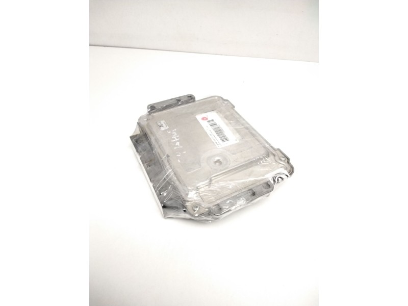 Recambio de centralita motor uce para citroën c4 berlina 1.6 16v hdi referencia OEM IAM 0281012985 9661204380 EDC16C34