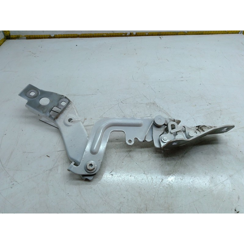 Recambio de bisagra capot drecha para mercedes-benz gla (h247) gla 200 (247.787) referencia OEM IAM A2478807001   Recambio de bisagra capot drecha para mercedes-benz gla (h247) gla 200 (247.787) referencia OEM IAM A2478807001