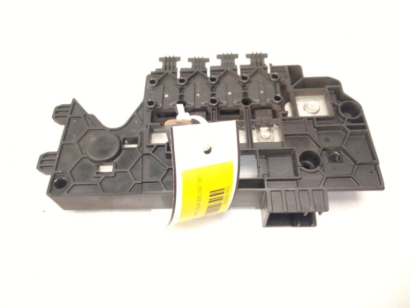 Recambio de fusible bateria para mercedes-benz gla (h247) gla 200 (247.787) referencia OEM IAM A1775404307  