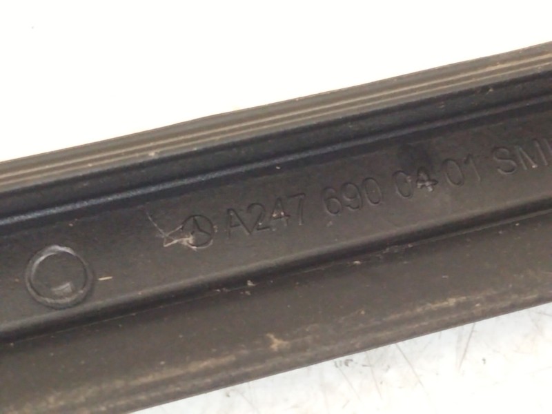 Recambio de moldura delantera derecha para mercedes-benz gla (h247) gla 200 (247.787) referencia OEM IAM A2476900401  