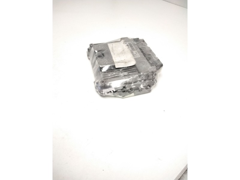 Recambio de centralita motor uce para citroën c4 coupe vtr plus referencia OEM IAM 9651132880 EDC16C34 