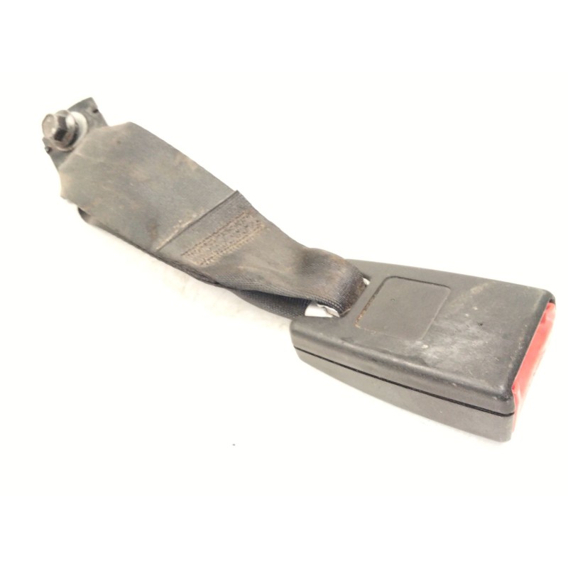 Recambio de enganche cinturon trasero central para nissan juke (f15) 1.5 dci referencia OEM IAM    Recambio de enganche cinturon trasero central para nissan juke (f15) 1.5 dci referencia OEM IAM