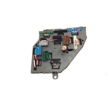 Recambio de caja fusibles para bmw 5 (f10) 520 d xdrive referencia OEM IAM 926492302  