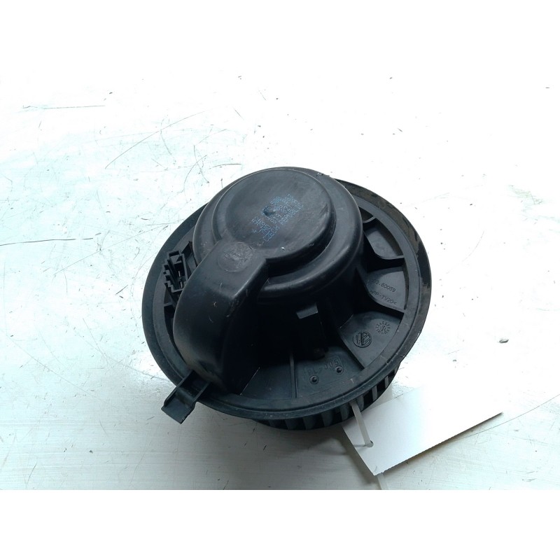 Recambio de motor calefaccion para volkswagen california t5 camper (7ec, 7ef, 7eg, 7hf, 7hc) 2.0 tdi referencia OEM IAM 7H081902