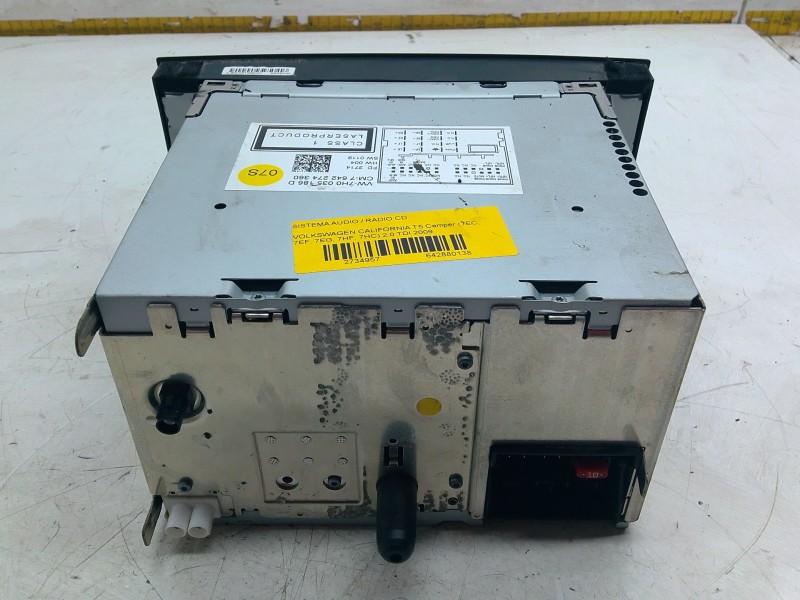 Recambio de sistema audio / radio cd para volkswagen california t5 camper (7ec, 7ef, 7eg, 7hf, 7hc) 2.0 tdi referencia OEM IAM 7