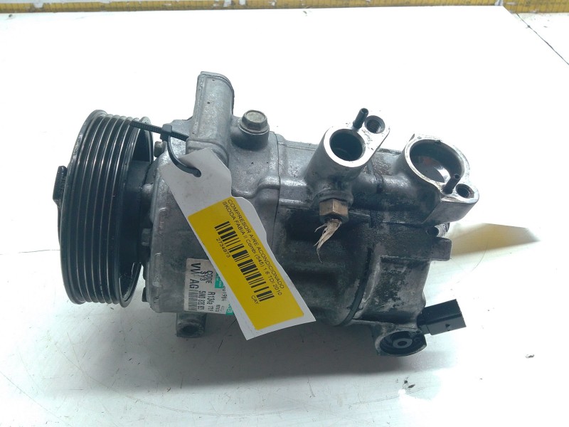 Recambio de compresor aire acondicionado para skoda fabia ii combi (545) 1.6 tdi referencia OEM IAM 5N0820803  