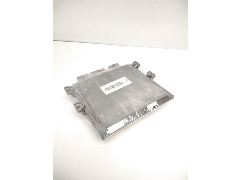 Recambio de centralita motor uce para citroën c3 1.4 hdi premier referencia OEM IAM 5WS40068CT 9652888580 9648624280