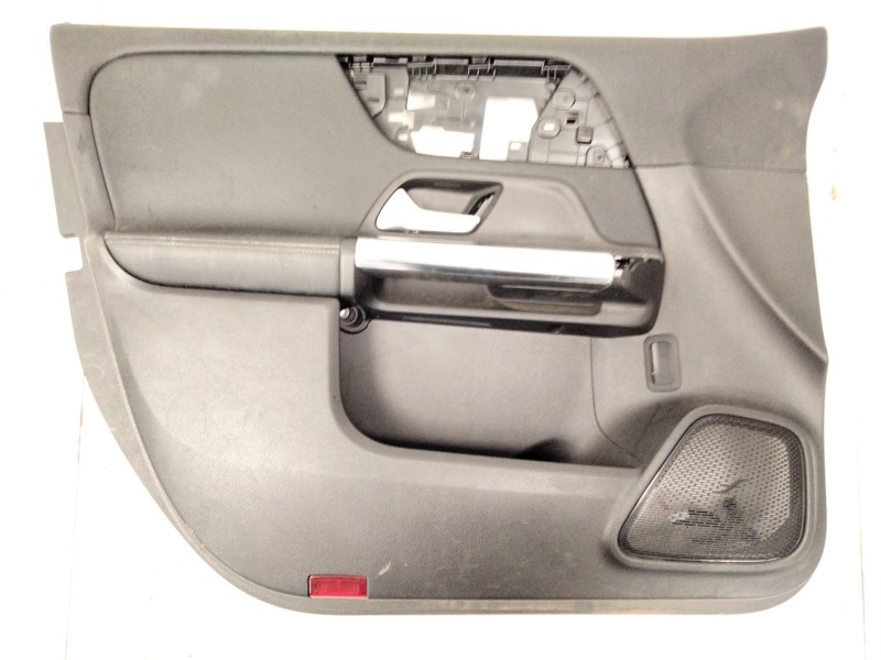 Recambio de guarnecido puerta delantera izquierda para mercedes-benz gla (h247) gla 200 (247.787) referencia OEM IAM A2477204101
