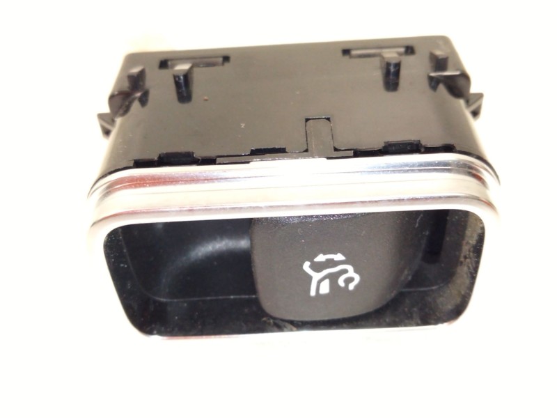 Recambio de pulsador maletero para mercedes-benz gla (h247) gla 200 (247.787) referencia OEM IAM A1678205702  