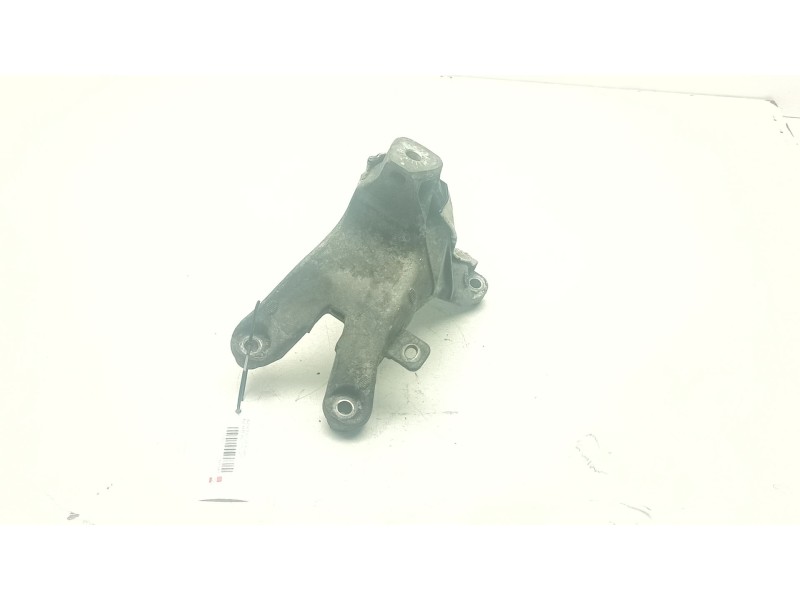 Recambio de soporte motor trasero para audi a4 b8 (8k2) 2.7 tdi referencia OEM IAM 8K0199388BE  