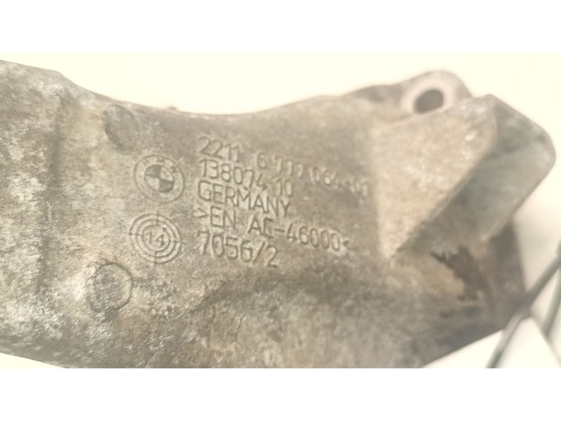 Recambio de soporte motor derecho superior para bmw x1 (e84) sdrive 18 d referencia OEM IAM 22116777064-01  