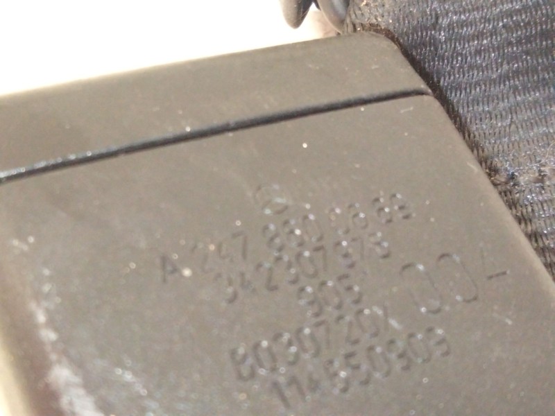 Recambio de enganche cinturon trasero central para mercedes-benz gla (h247) gla 200 (247.787) referencia OEM IAM A2478600669  