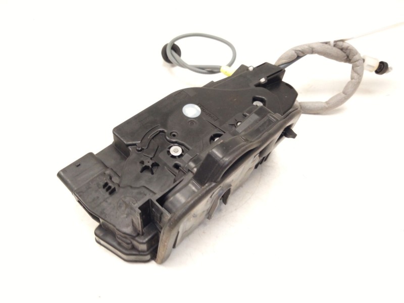 Recambio de cerradura puerta trasera derecha para mercedes-benz gla (h247) gla 200 (247.787) referencia OEM IAM A0997302801 A177