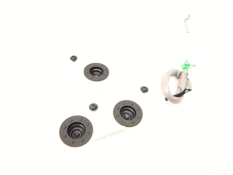 Recambio de motor cierre centralizado porton para mercedes-benz gla (h247) gla 200 (247.787) referencia OEM IAM A0999068600  