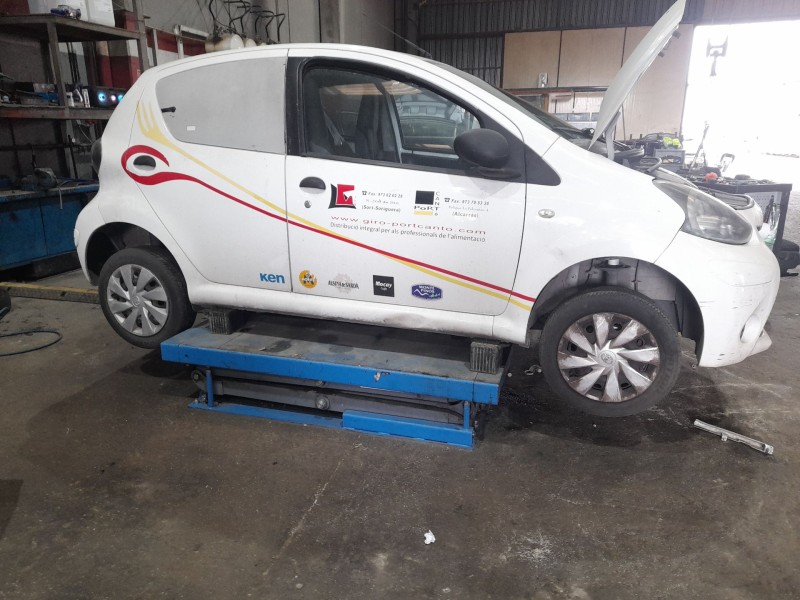 toyota aygo (_b1_) del año 2012