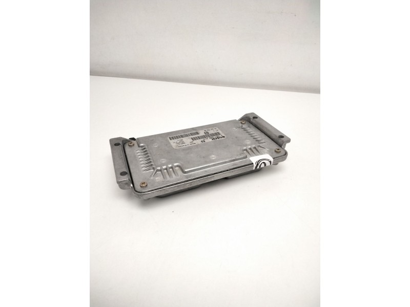 Recambio de centralita motor uce para citroën xsara berlina 1.6 referencia OEM IAM 0261206214 9632693880 26FM0652