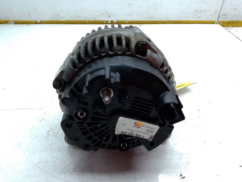 Recambio de alternador para audi q7 (4lb) 3.0 tdi quattro referencia OEM IAM 0986080090  