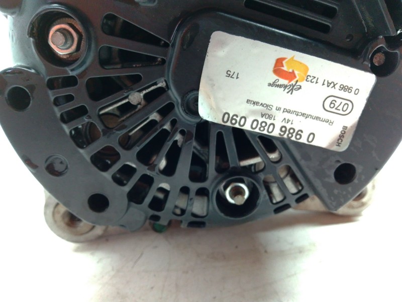 Recambio de alternador para audi q7 (4lb) 3.0 tdi quattro referencia OEM IAM 0986080090  
