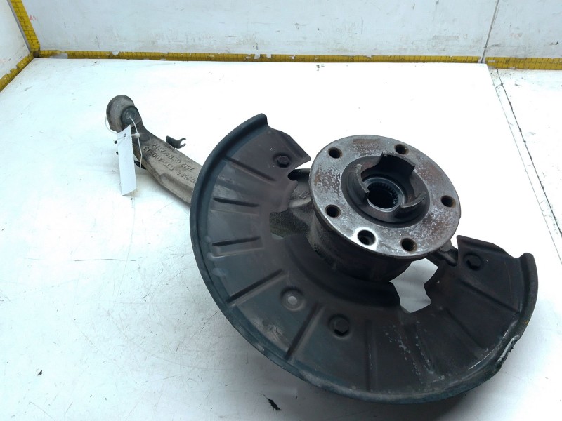 Recambio de mangueta delantera derecha para audi q7 (4lb) 3.0 tdi quattro referencia OEM IAM 7L0407250A  