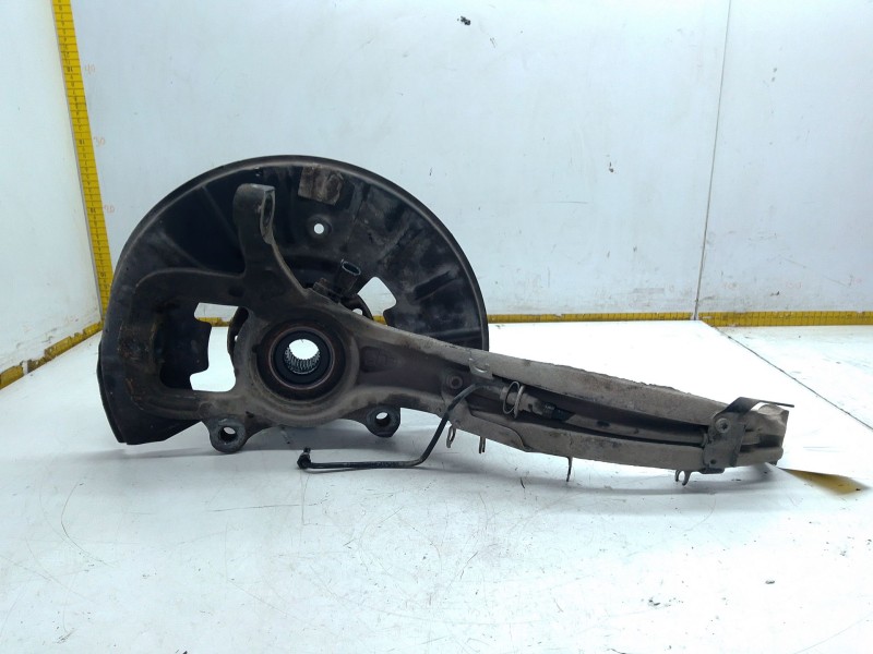 Recambio de mangueta delantera izquierda para audi q7 (4lb) 3.0 tdi quattro referencia OEM IAM 7L0407257A  