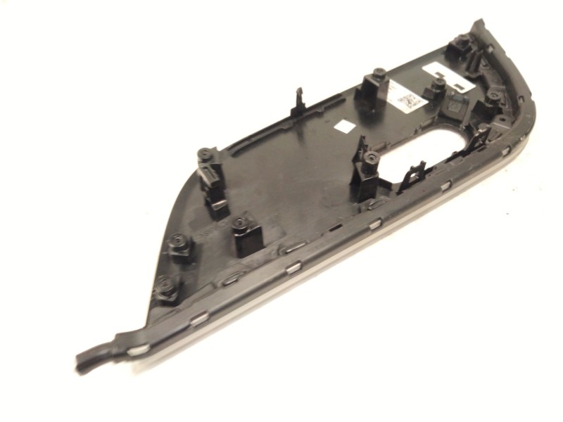 Recambio de moldura delantera izquierda para mercedes-benz gla (h247) gla 200 (247.787) referencia OEM IAM A2477208902  