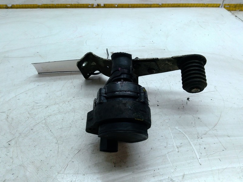 Recambio de motor electrico de agua para volkswagen crafter 30-50 furgoneta (2e_) 2.0 tdi referencia OEM IAM A20118350028  