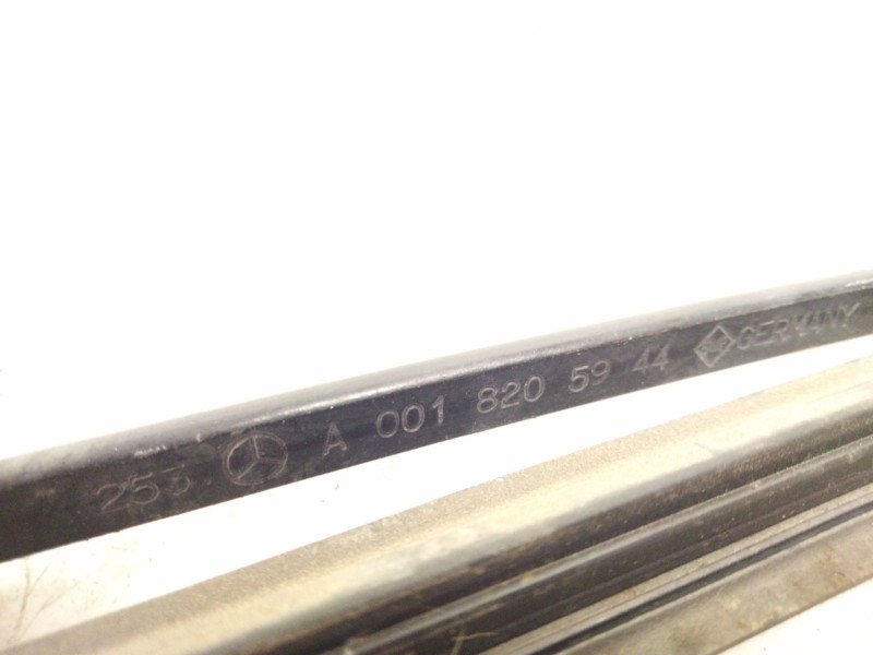 Recambio de brazo limpia delantero derecho para volkswagen crafter 30-50 furgoneta (2e_) 2.0 tdi referencia OEM IAM A0018205944 