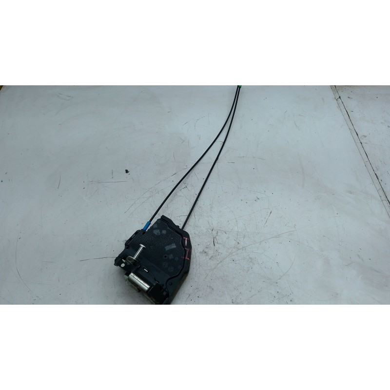 Recambio de cerradura puerta trasera izquierda para toyota auris (_e15_) 2.0 d-4d (ade150_) referencia OEM IAM   
